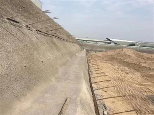 龙圩河道边坡加固